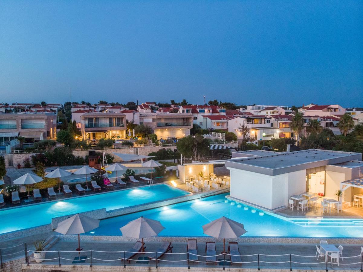Sunnyside Apartments Resort Петрчане Екстер'єр фото