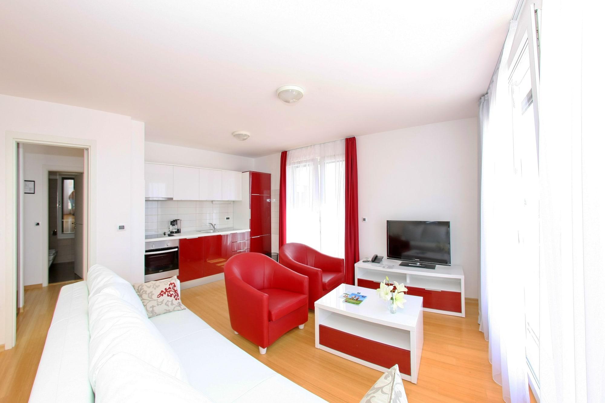 Sunnyside Apartments Resort Петрчане Екстер'єр фото
