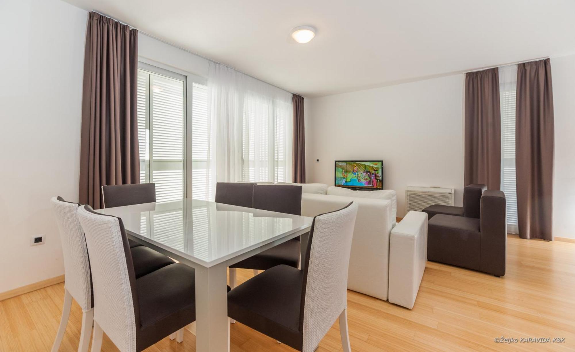 Sunnyside Apartments Resort Петрчане Екстер'єр фото