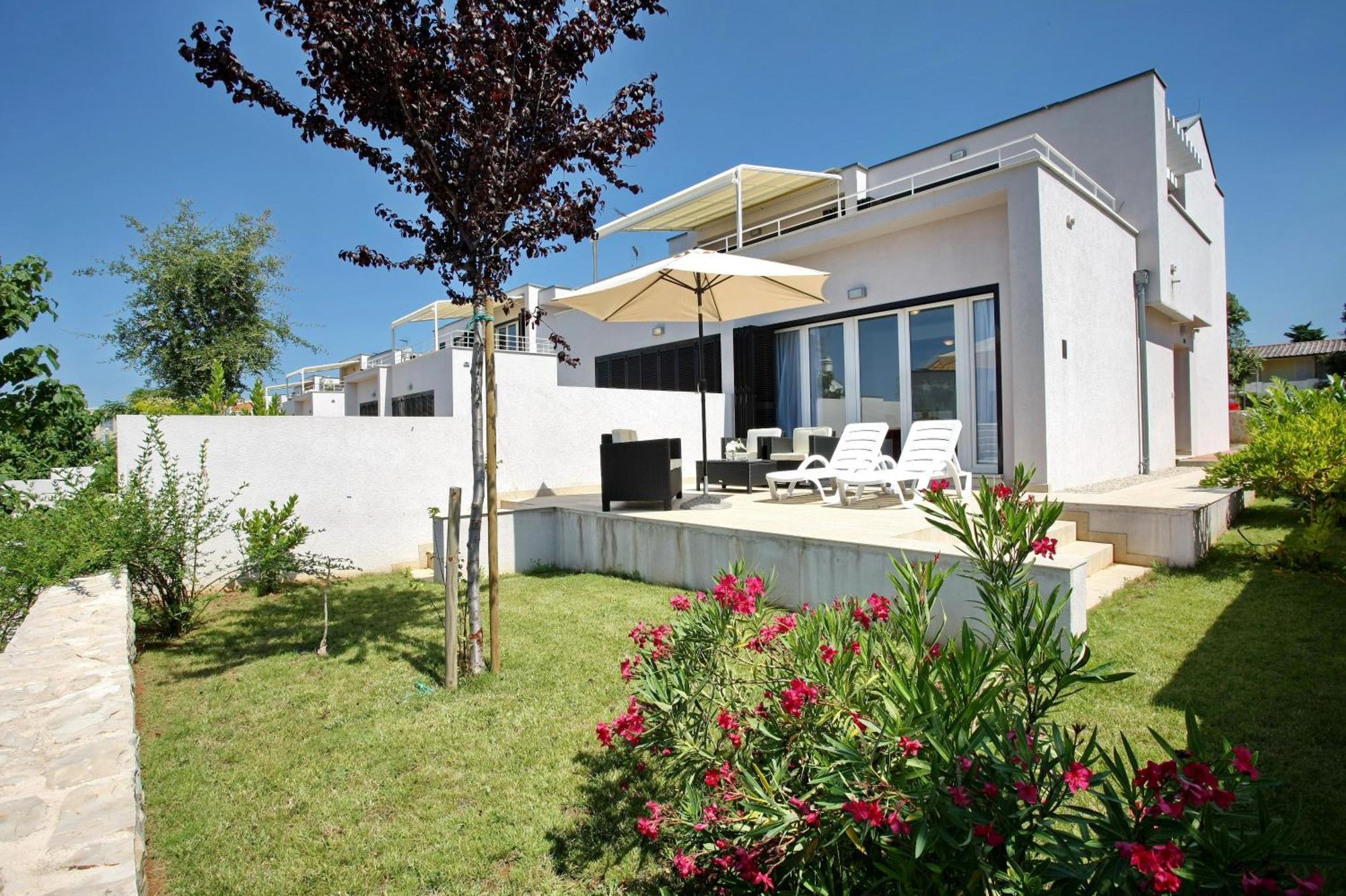 Sunnyside Apartments Resort Петрчане Екстер'єр фото