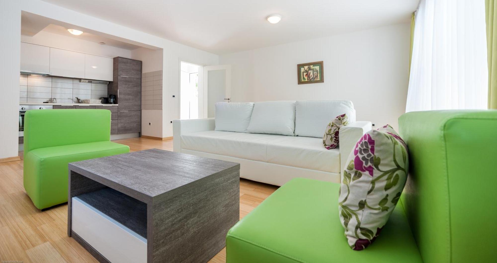 Sunnyside Apartments Resort Петрчане Номер фото